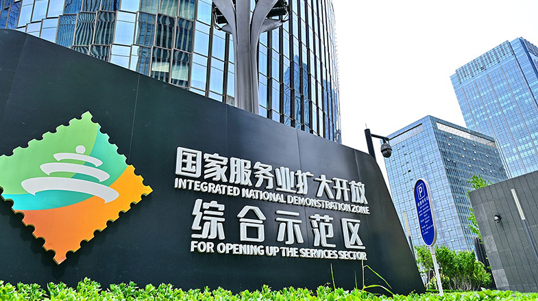 丁薛祥在新疆调研时强调 突出优势特色培育壮大新动能 加快推进经济社会高质量发展